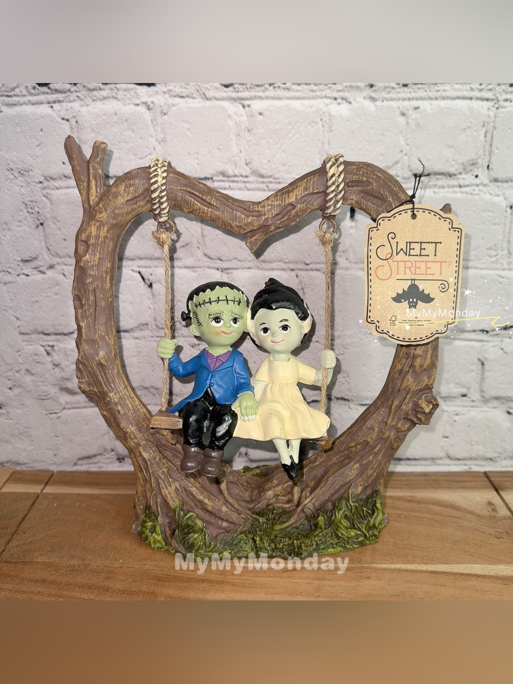 Sweet Street Halloween Frankenstein and Bride Swing Figurine